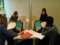 Candidats entrain de passer le test QCM de fin de formation